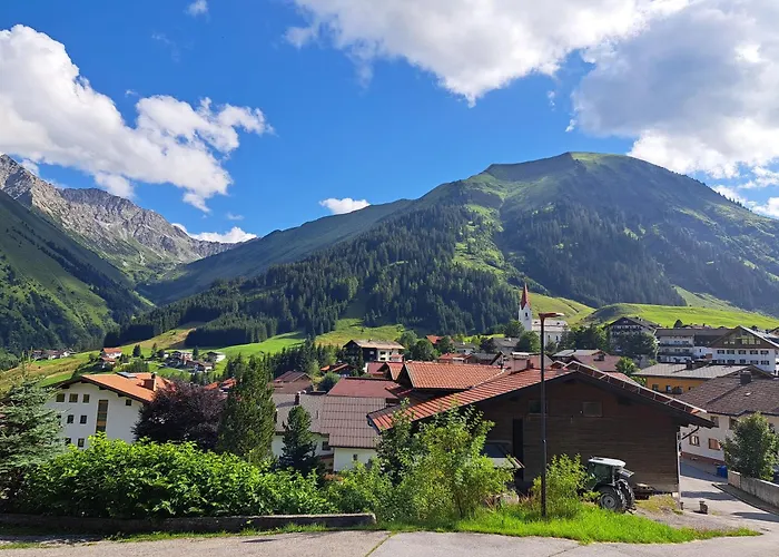 Zur Rose In Bij De Piste Berwang
