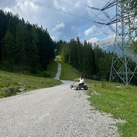 Zur Rose In Bij De Piste Apartman Berwang