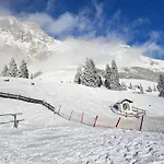 Zur Rose In Bij De Piste 아파트