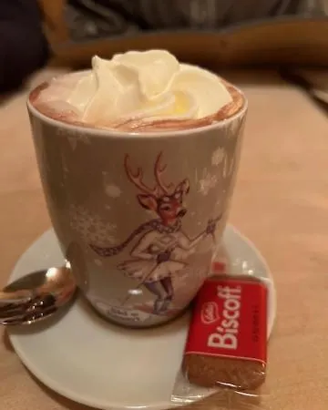 Zur Rose In Bij De Piste * بيروانغ